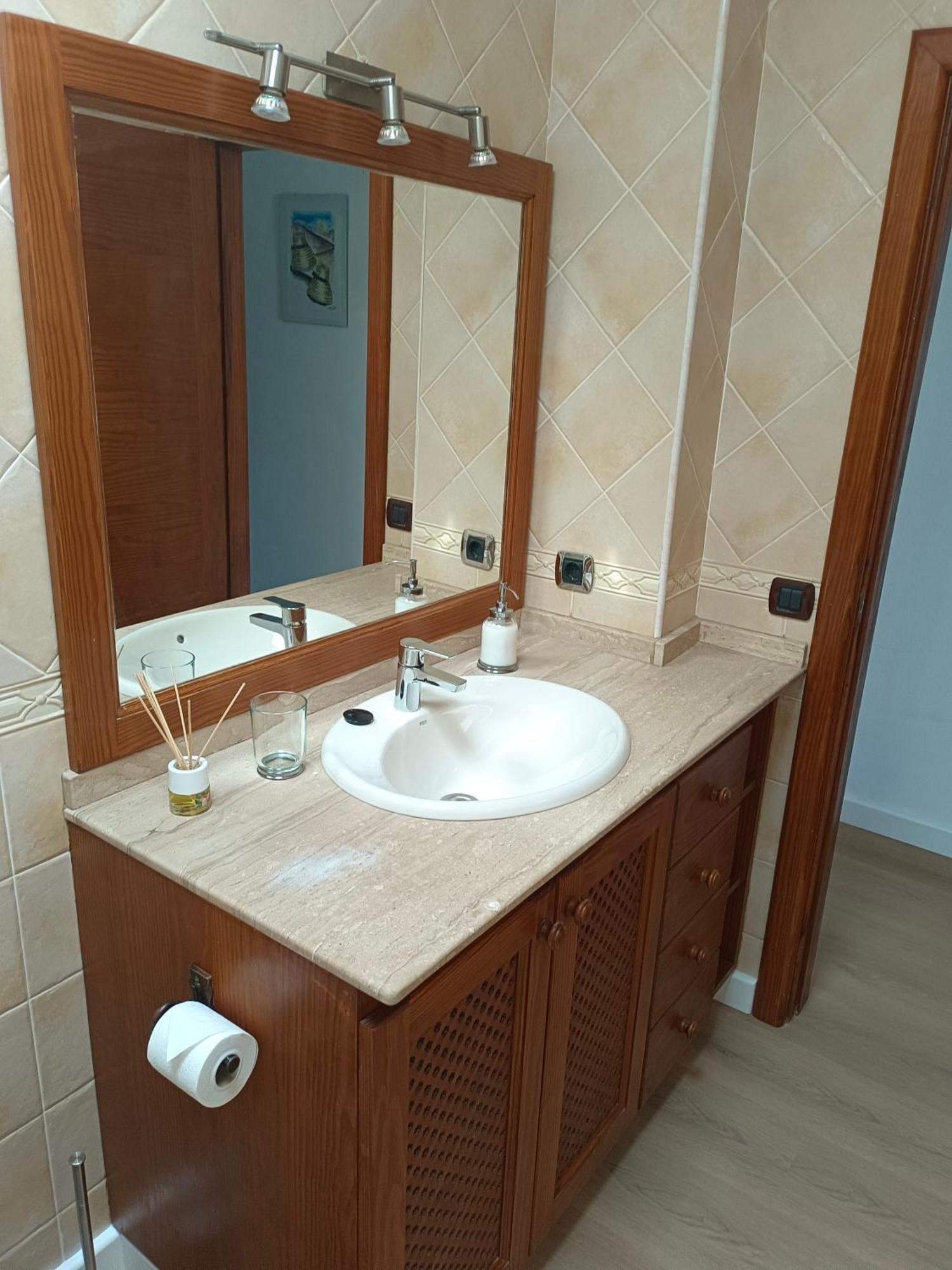 Casa Valentina Apartment Tias Luaran gambar